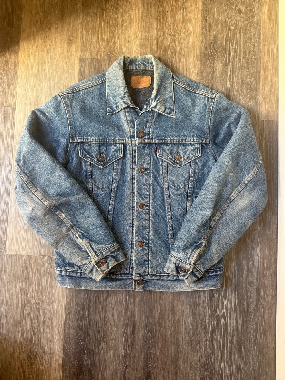 Vintage Levi’s 71506 Light Blue Denim Trucker Jacket Blanket Lined USA Made 40L